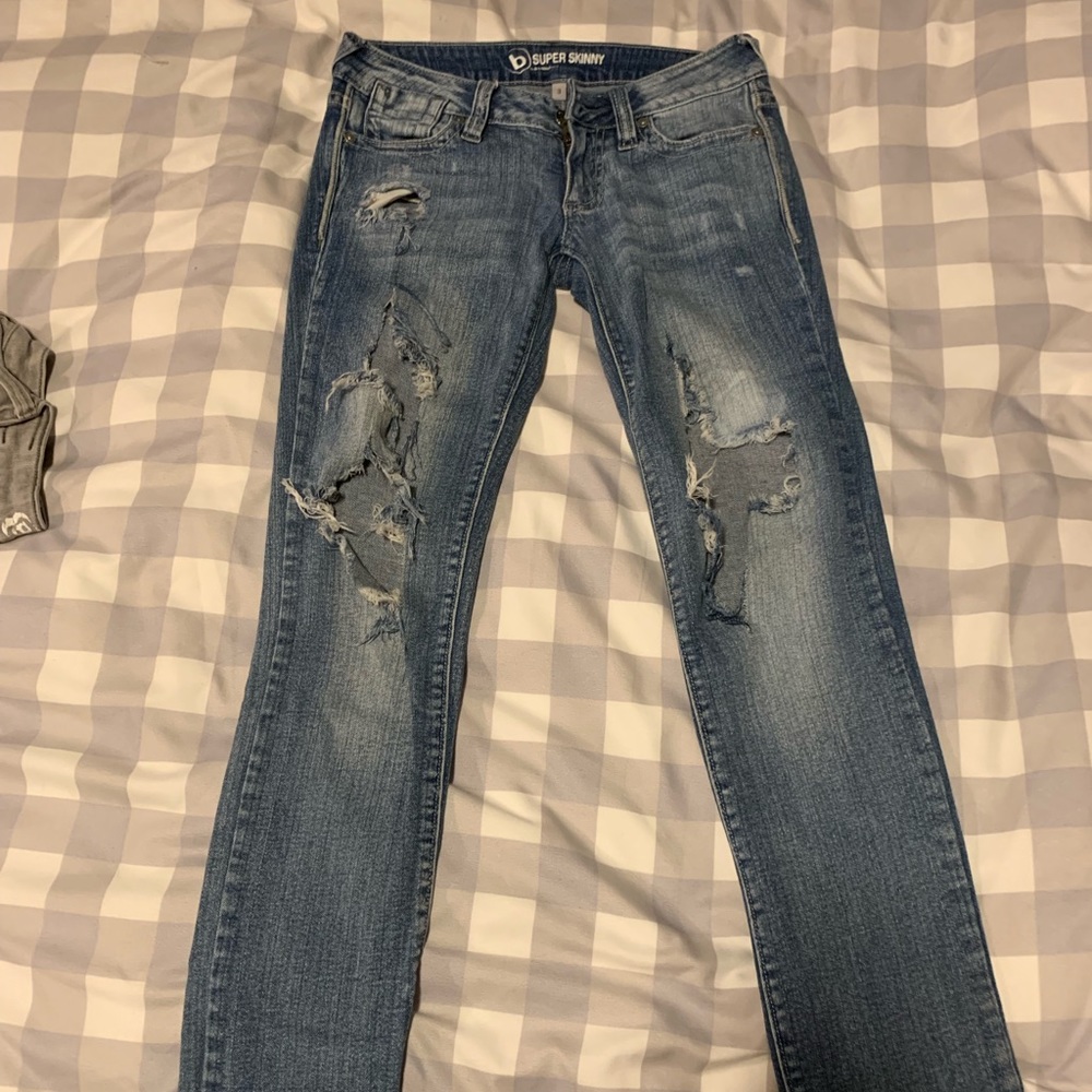Ripped jeans